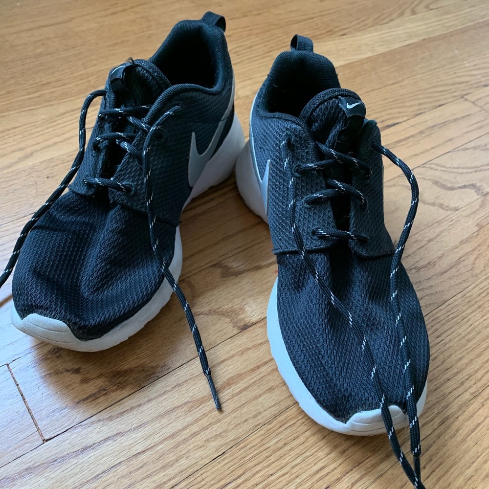 Women’s Nike Roshe Run